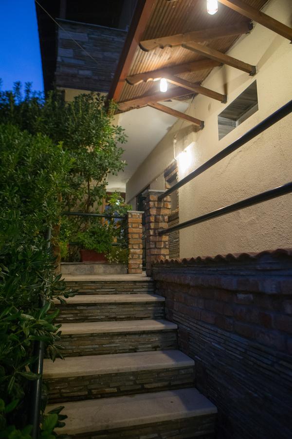 Guesthouse Liogerma Káto Loutrákion Exterior foto